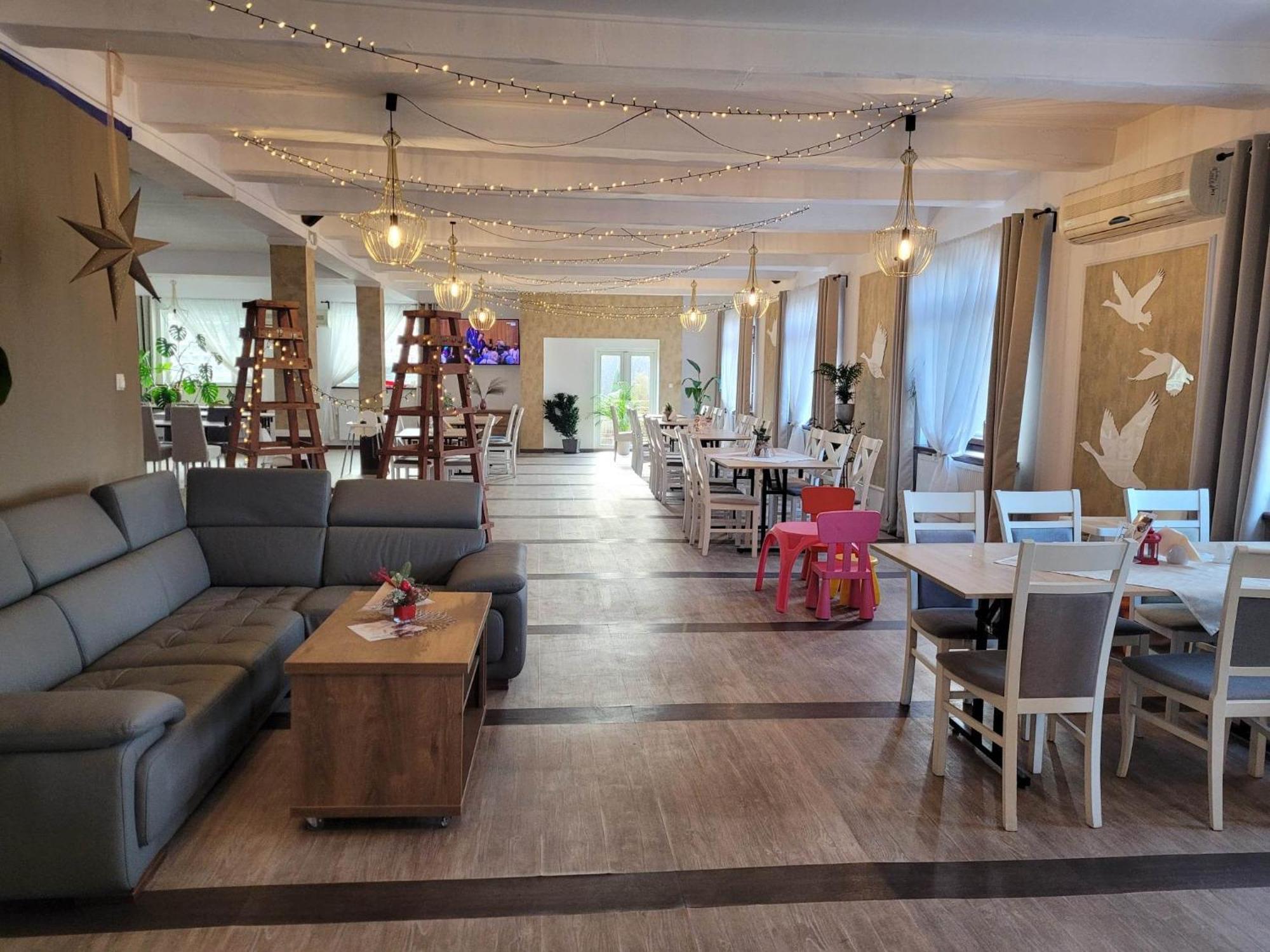 Zlote Pioro Bed & Breakfast Nisko ภายนอก รูปภาพ
