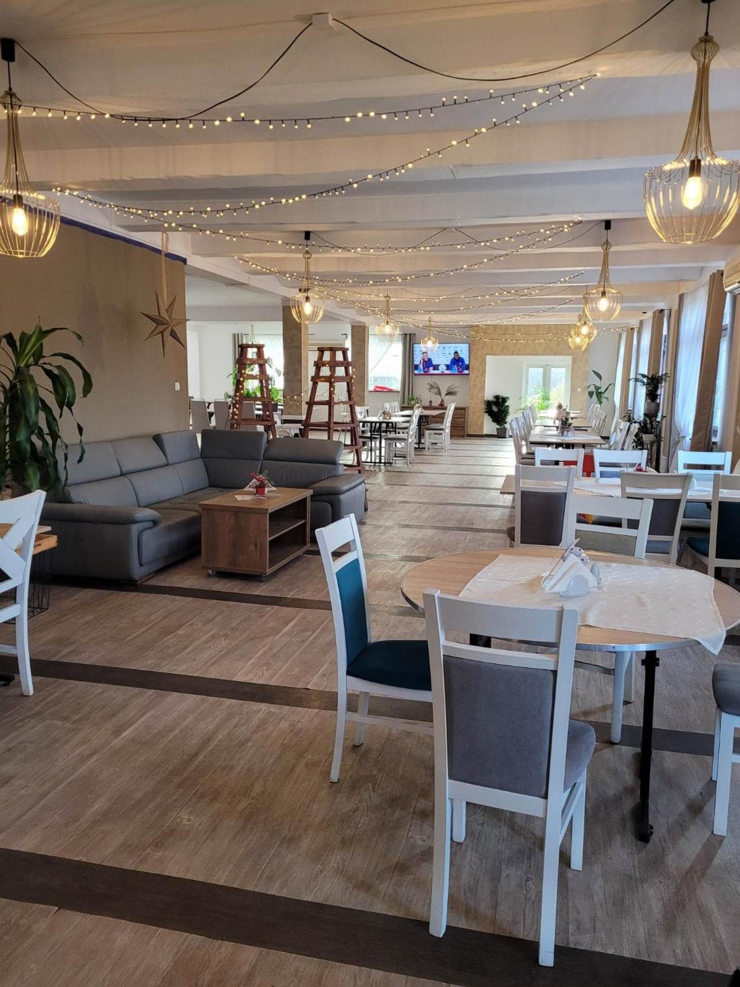 Zlote Pioro Bed & Breakfast Nisko ภายนอก รูปภาพ